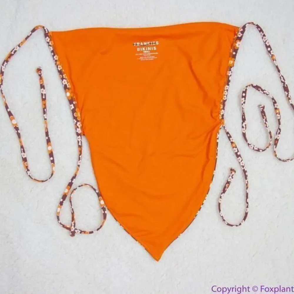 NEW Frankies Bikinis retro Indy floral halter cowl swim top,‎ S